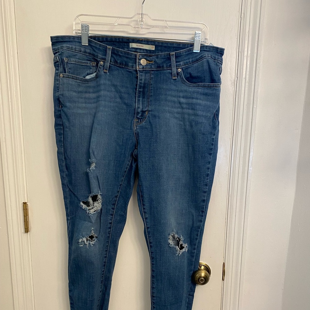 Levi’s 711